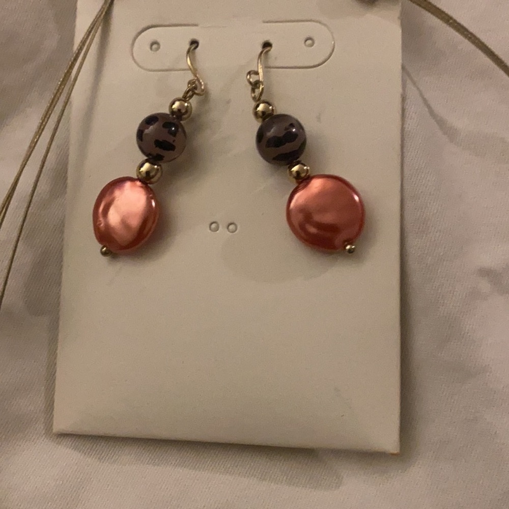 Necklace - Picture 2 of 4